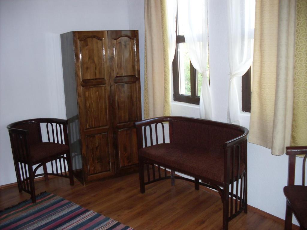 Tsutsovi House Hotell Kalofer Rom bilde