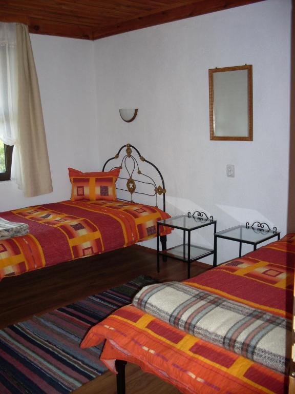 Tsutsovi House Hotell Kalofer Rom bilde